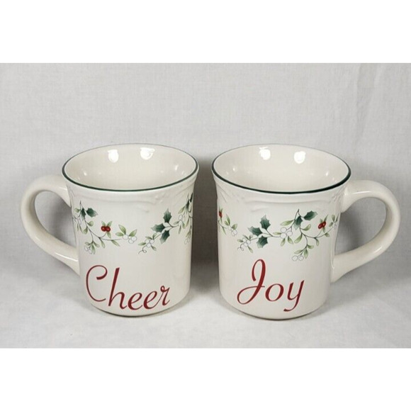 2 Pfaltzgraff Winterberry Coffee Mugs Christmas Cheer Joy Stoneware 12 Oz NEW - Picture 2 of 11
